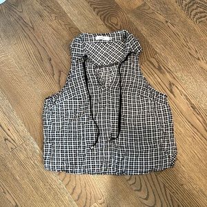 Black and White Plaid Sleeveless Blouse